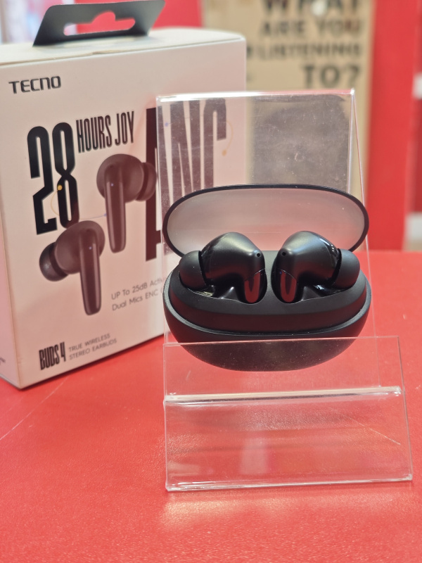 Наушники Tecno Buds 4
