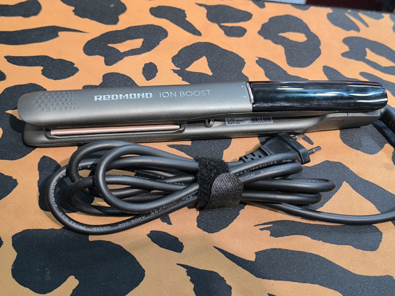 Плойка Redmond hs1716