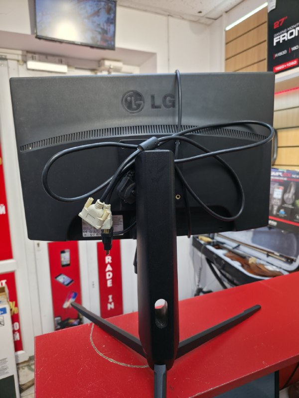 Монитор LG Flatron W2243T