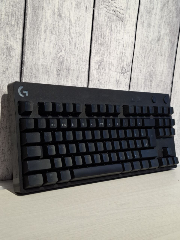 Клавиатура Logitech G Pro