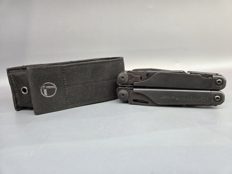 Набор инструментов Leatherman SURGE