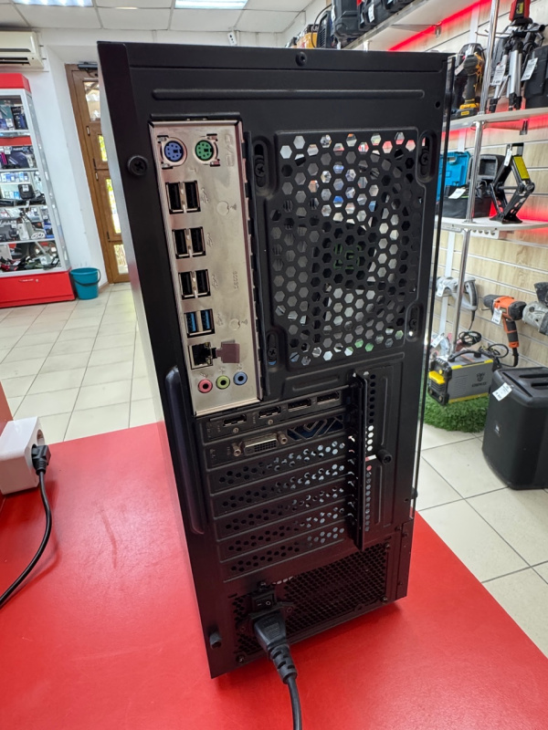 Системный блок  Intel Xeon E5