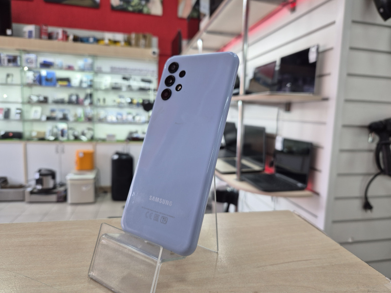 Мобильный телефон Samsung Galaxy A13