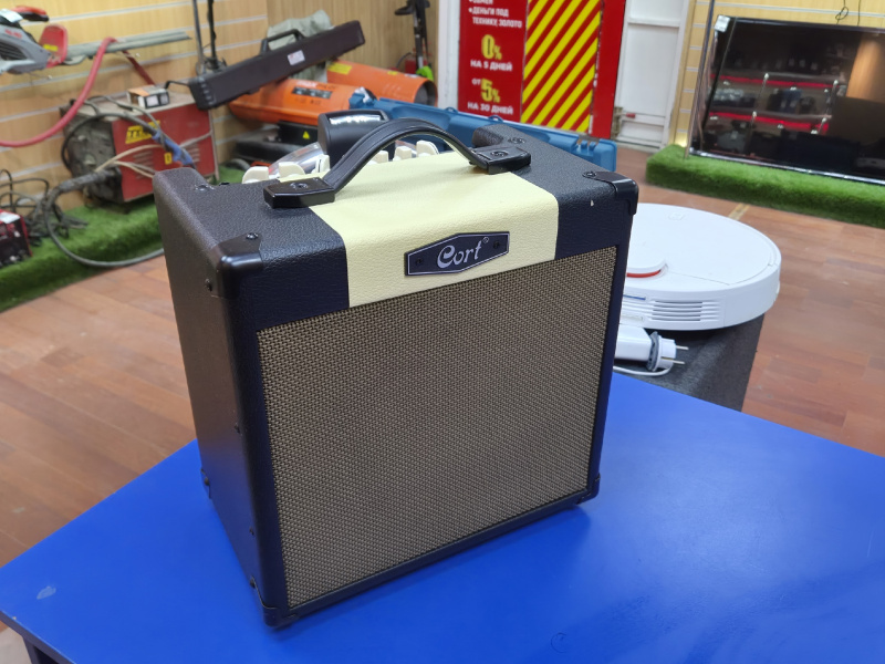 Комбоусилитель Cort CM15R